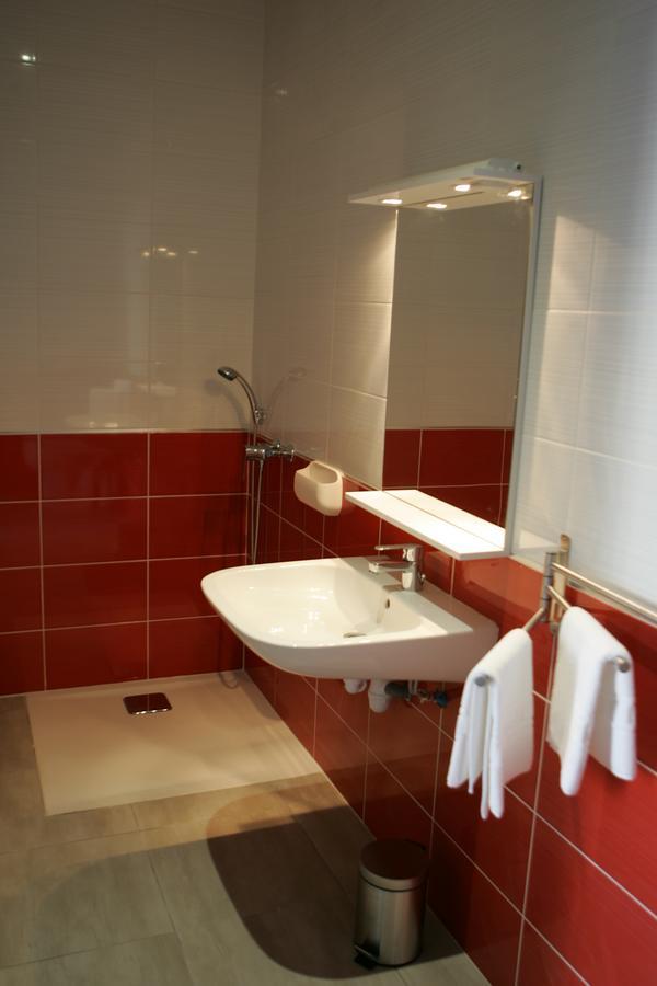 Escale St Joseph Hotel Tournon-sur-Rhone Exterior foto